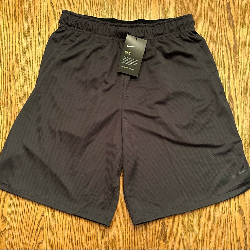 Nike NWT black shorts